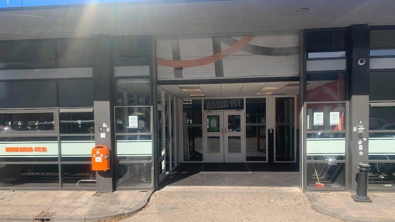 Sportschool Basic-Fit 24/7 Amsterdam Westerhaven in Amsterdam
